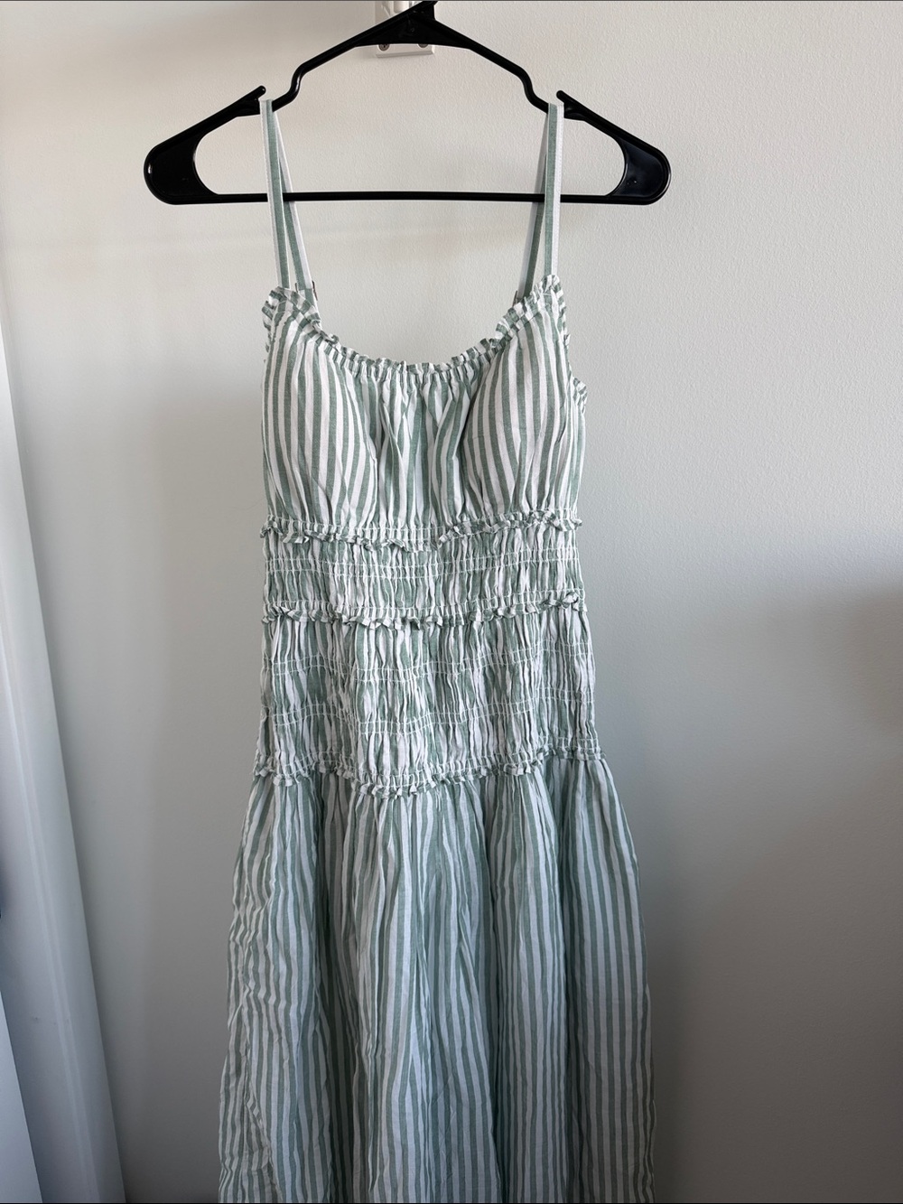Abercrombie Bra Free Green and White Striped Smocked maxi Dress M BNWT